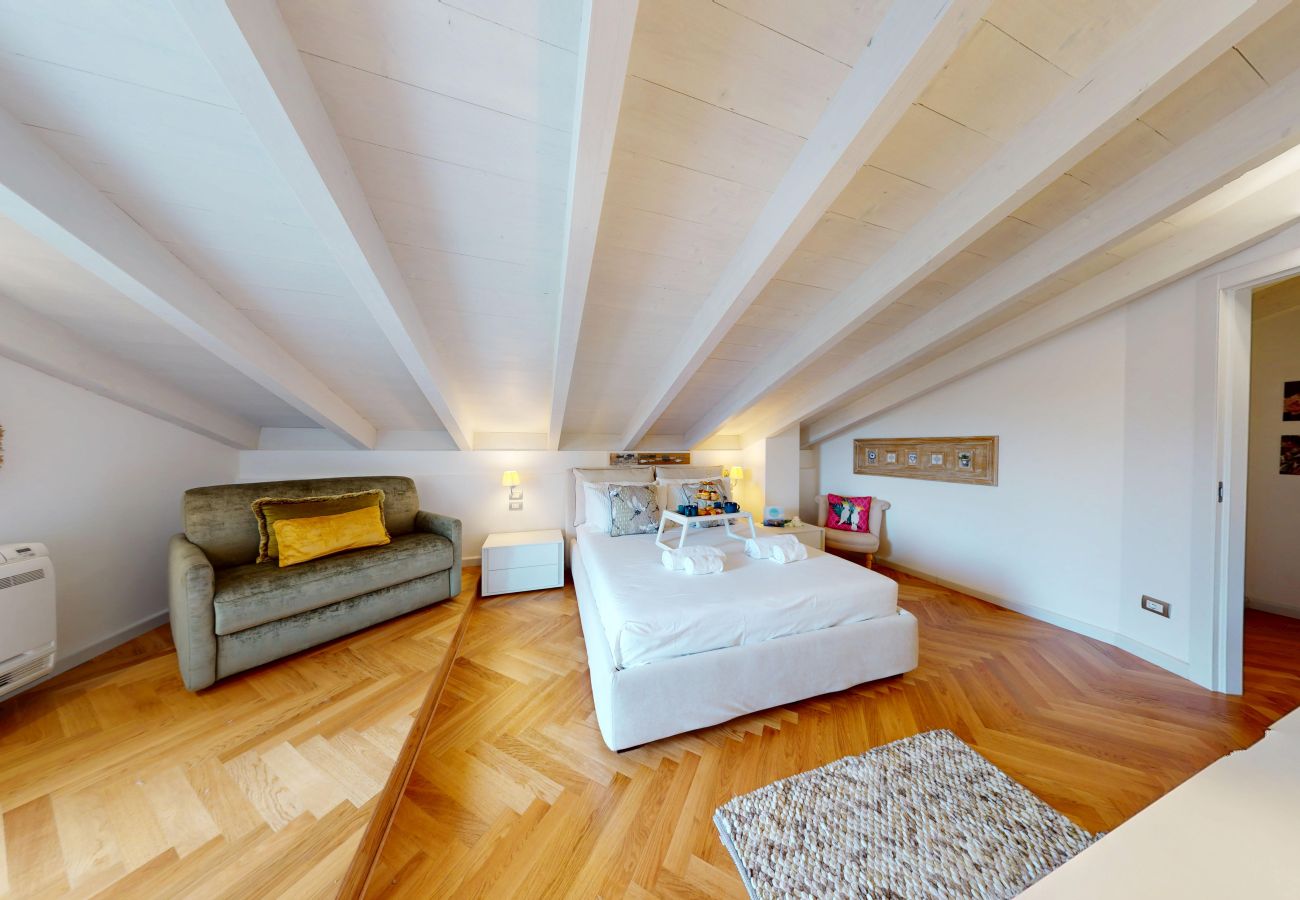 Appartamento a Sirmione - Sirmio Dream View Suite by Bookinggardalake