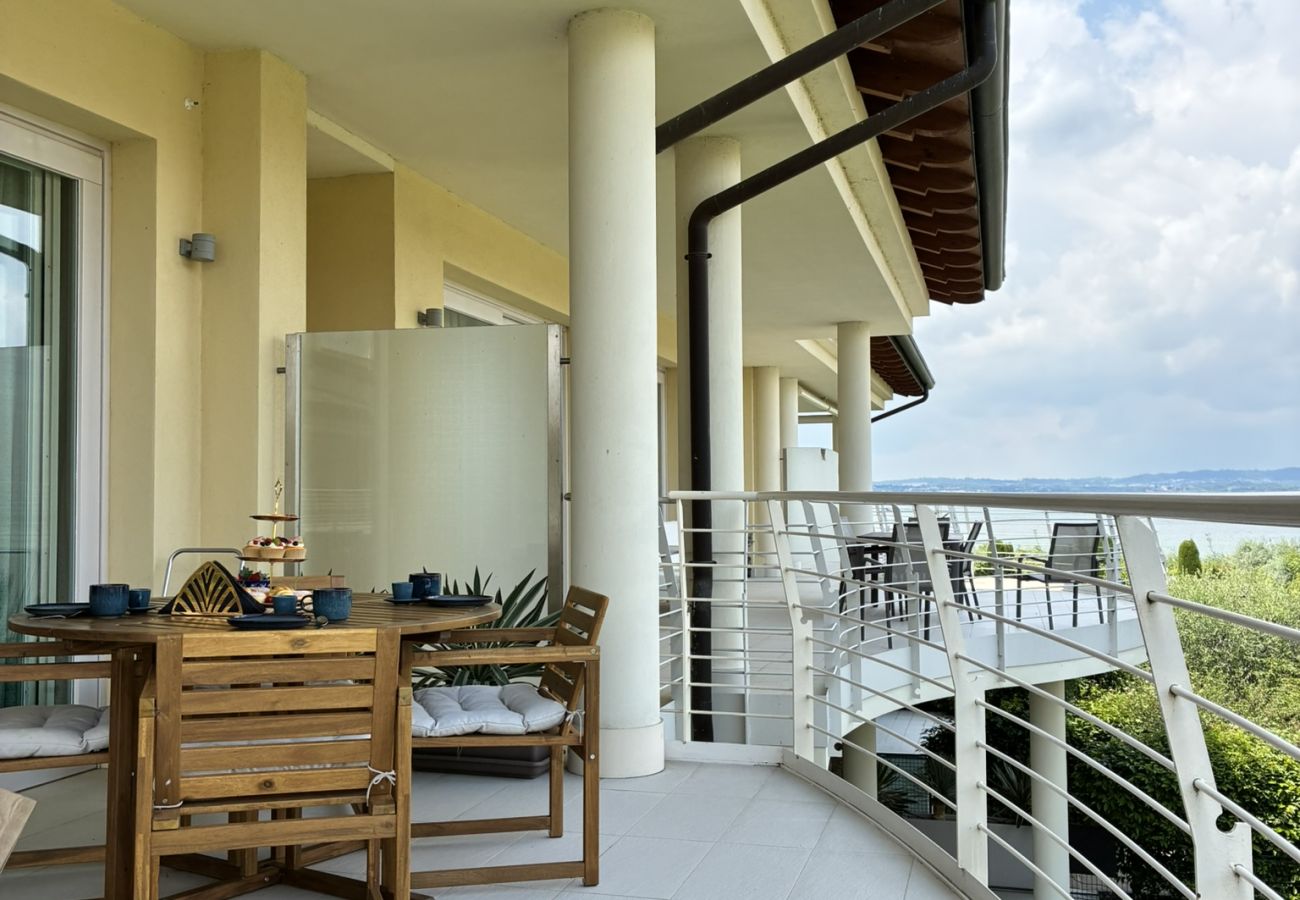 Appartamento a Sirmione - Sirmio Dream View Suite by Bookinggardalake