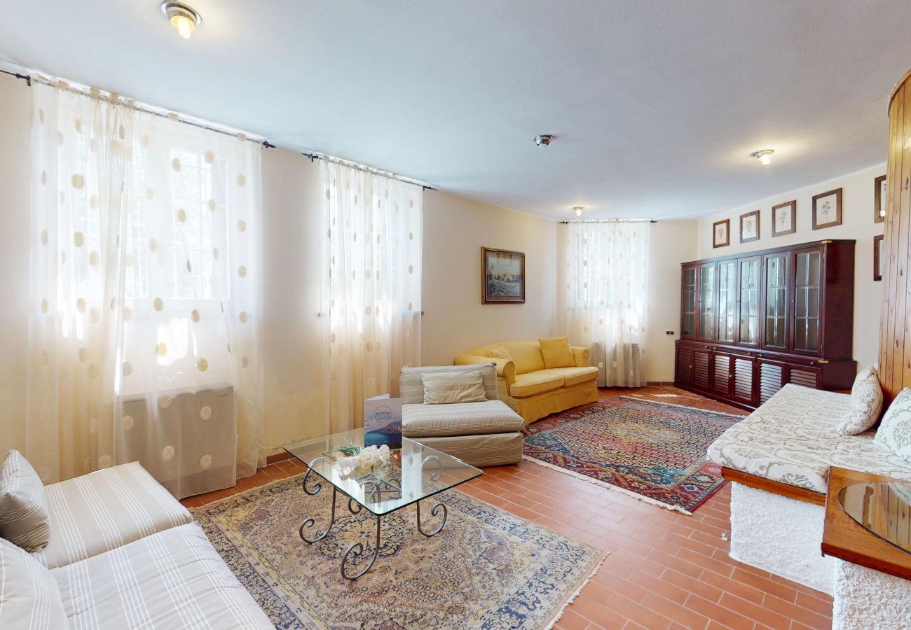 Villa a Soiano del Lago - Villa Sunset lakeview-private pool-by Booking Gard