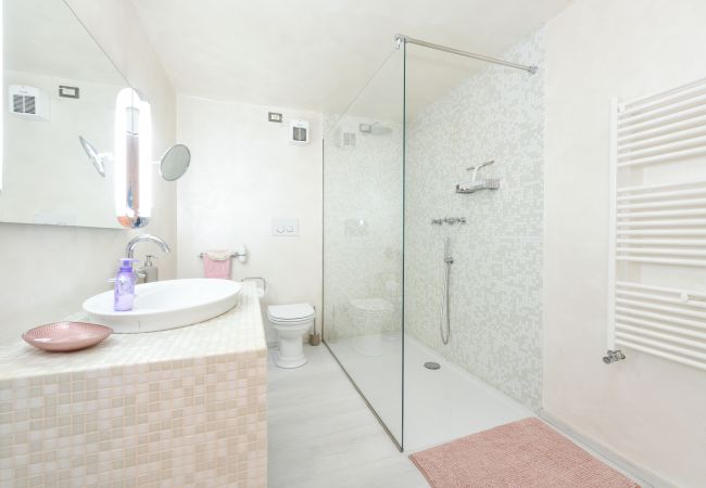 Ferienwohnung in Polpenazze del Garda - Casa Esmeralda sul Garda By Bookinggardalake Ferienwohnung in Polpenazze del Garda - Casa Esmeralda sul Garda By Bookinggardalake