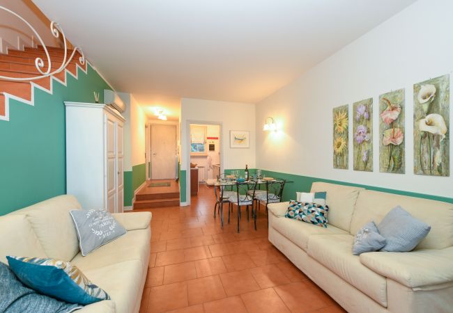 Ferienwohnung in Polpenazze del Garda - Casa Esmeralda sul Garda By Bookinggardalake Ferienwohnung in Polpenazze del Garda - Casa Esmeralda sul Garda By Bookinggardalake