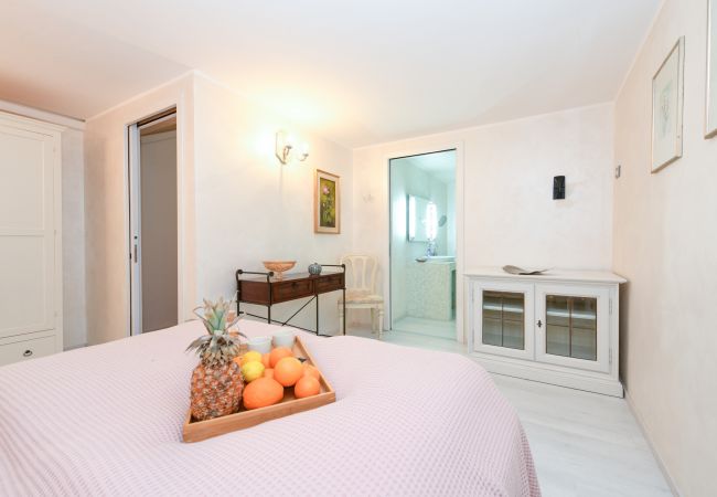 Ferienwohnung in Polpenazze del Garda - Casa Esmeralda sul Garda By Bookinggardalake Ferienwohnung in Polpenazze del Garda - Casa Esmeralda sul Garda By Bookinggardalake