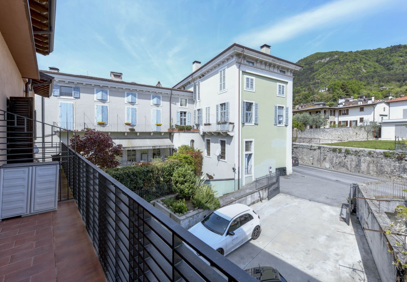 Ferienwohnung in Salò - Isi a Salò By Bookinggardalake
