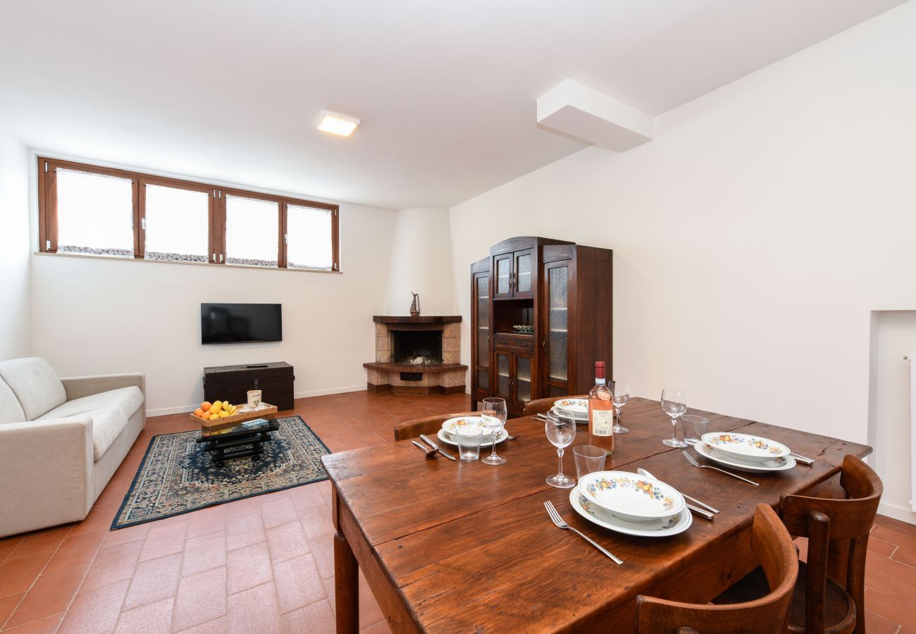 Ferienwohnung in Salò - Isi a Salò By Bookinggardalake