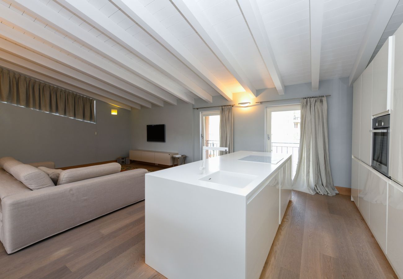 Ferienwohnung in Salò - Fantoni Luxury Loft in Salò By Bookinggardalake