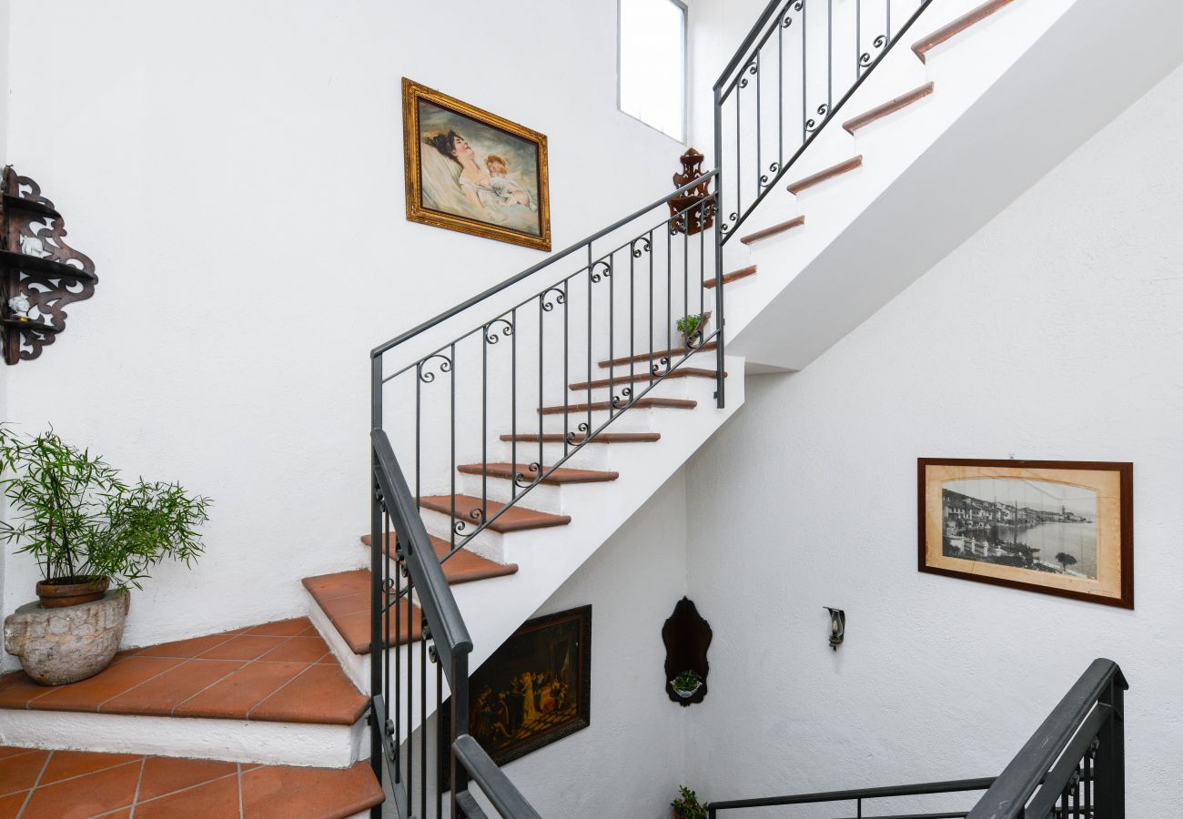 Ferienwohnung in Salò - Fantoni Luxury Loft in Salò By Bookinggardalake