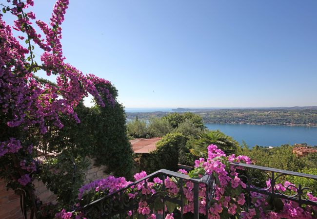 Ferienwohnung in Salò - ATTICO AGATA magic lake view By Bookinggardala