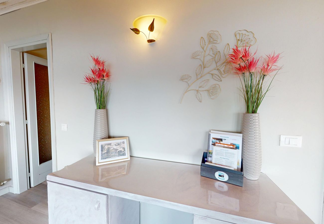 Ferienwohnung in Salò - ATTICO AGATA magic lake view By Bookinggardala