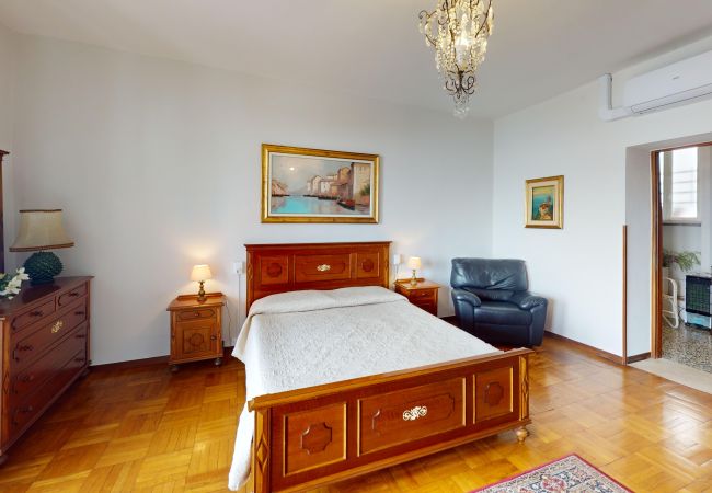 Ferienwohnung in Salò - Casale Massina QUARZO a Salò By Bookinggardalake Ferienwohnung in Salò - Casale Massina QUARZO a Salò By Bookinggardalake