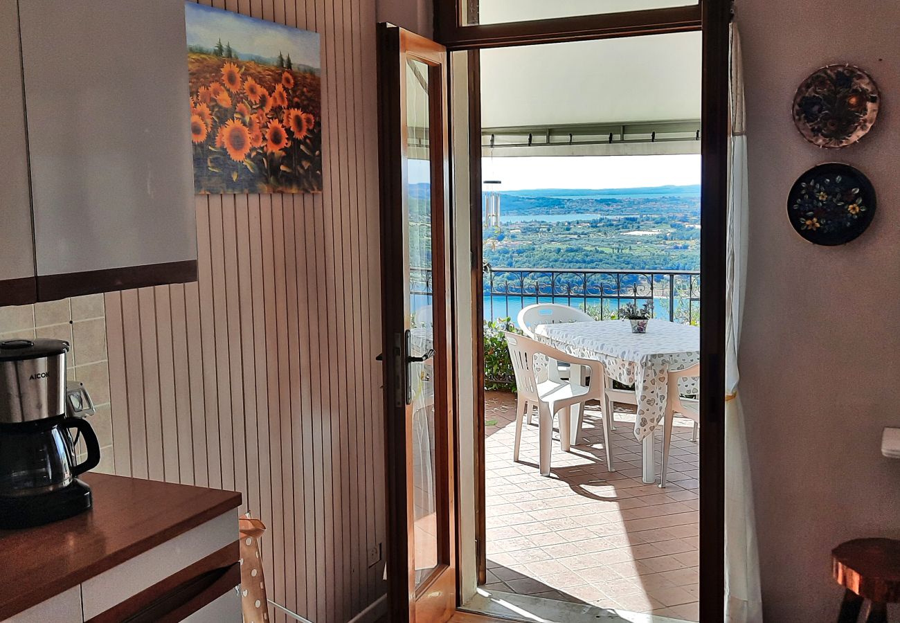 Ferienwohnung in Salò - Apt QUARZO Salò magic lake view By Bookinggardalak