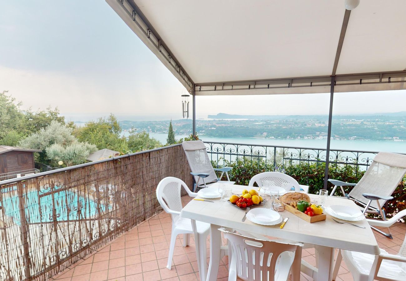Ferienwohnung in Salò - Apt QUARZO Salò magic lake view By Bookinggardalak
