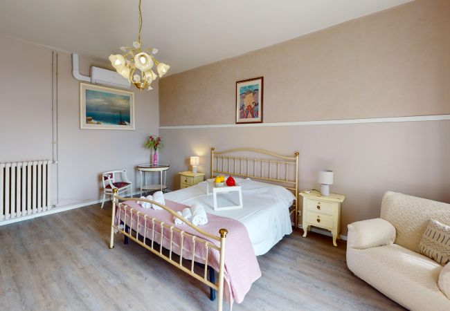 Ferienwohnung in Salò - Casale Massina GIADA a Salò By Bookinggardalake Ferienwohnung in Salò - Casale Massina GIADA a Salò By Bookinggardalake