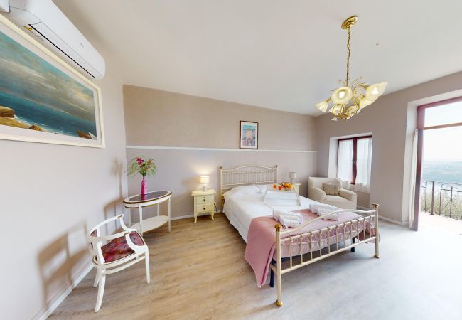 Ferienwohnung in Salò - Casale Massina GIADA a Salò By Bookinggardalake Ferienwohnung in Salò - Casale Massina GIADA a Salò By Bookinggardalake