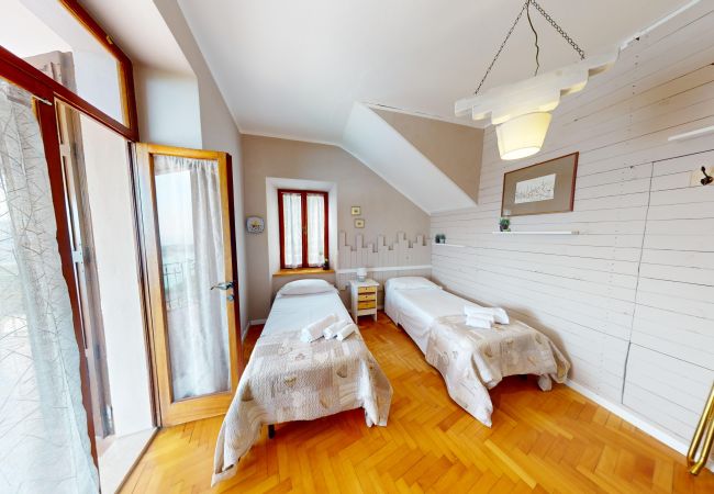 Ferienwohnung in Salò - Casale Massina GIADA a Salò By Bookinggardalake Ferienwohnung in Salò - Casale Massina GIADA a Salò By Bookinggardalake