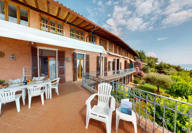 Ferienwohnung in Salò - Casale Massina GIADA a Salò By Bookinggardalake Ferienwohnung in Salò - Casale Massina GIADA a Salò By Bookinggardalake