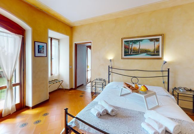 Ferienwohnung in Salò - Casale Massina PERLA a Salò By Bookinggardalake Ferienwohnung in Salò - Casale Massina PERLA a Salò By Bookinggardalake