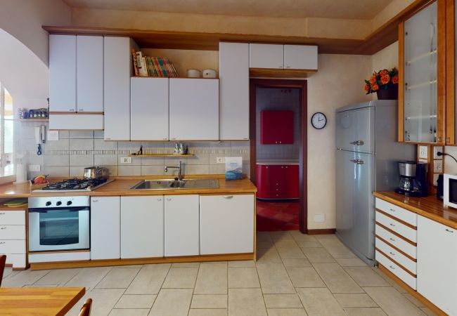 Ferienwohnung in Salò - Casale Massina PERLA a Salò By Bookinggardalake Ferienwohnung in Salò - Casale Massina PERLA a Salò By Bookinggardalake