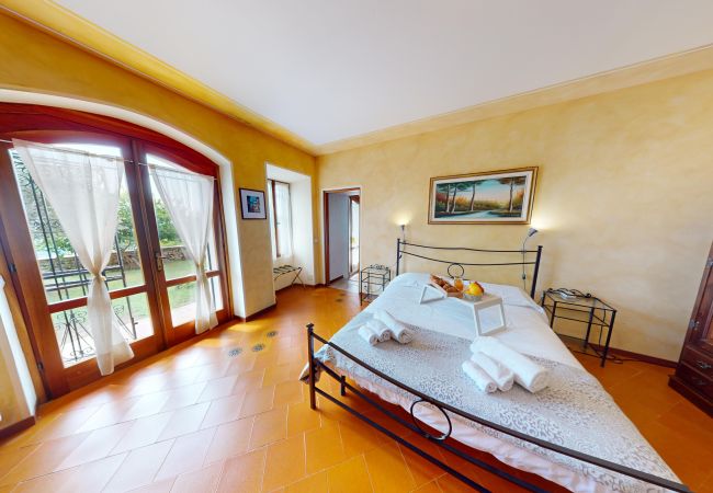 Ferienwohnung in Salò - Casale Massina PERLA a Salò By Bookinggardalake Ferienwohnung in Salò - Casale Massina PERLA a Salò By Bookinggardalake