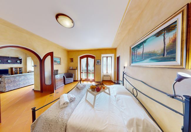 Ferienwohnung in Salò - Casale Massina PERLA a Salò By Bookinggardalake Ferienwohnung in Salò - Casale Massina PERLA a Salò By Bookinggardalake