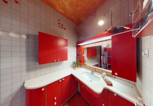 Ferienwohnung in Salò - Casale Massina PERLA a Salò By Bookinggardalake Ferienwohnung in Salò - Casale Massina PERLA a Salò By Bookinggardalake