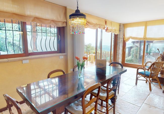 Ferienwohnung in Salò - Casale Massina PERLA a Salò By Bookinggardalake Ferienwohnung in Salò - Casale Massina PERLA a Salò By Bookinggardalake