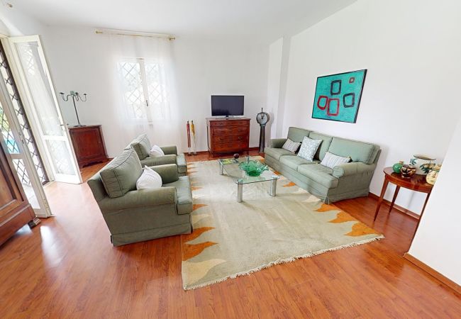 Villa in Salò - Villa Oleandri con piscina By Bookinggardalake Villa in Salò - Villa Oleandri con piscina By Bookinggardalake