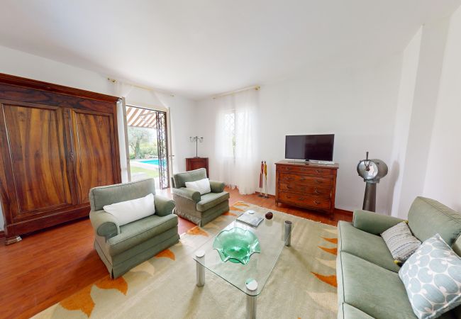 Villa in Salò - Villa Oleandri con piscina By Bookinggardalake Villa in Salò - Villa Oleandri con piscina By Bookinggardalake