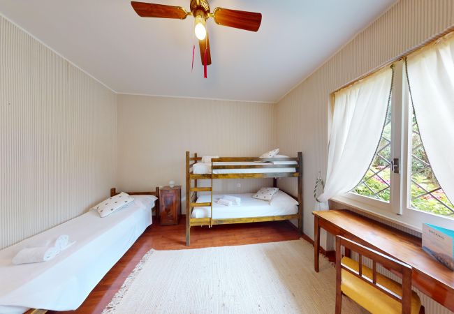 Villa in Salò - Villa Oleandri con piscina By Bookinggardalake Villa in Salò - Villa Oleandri con piscina By Bookinggardalake