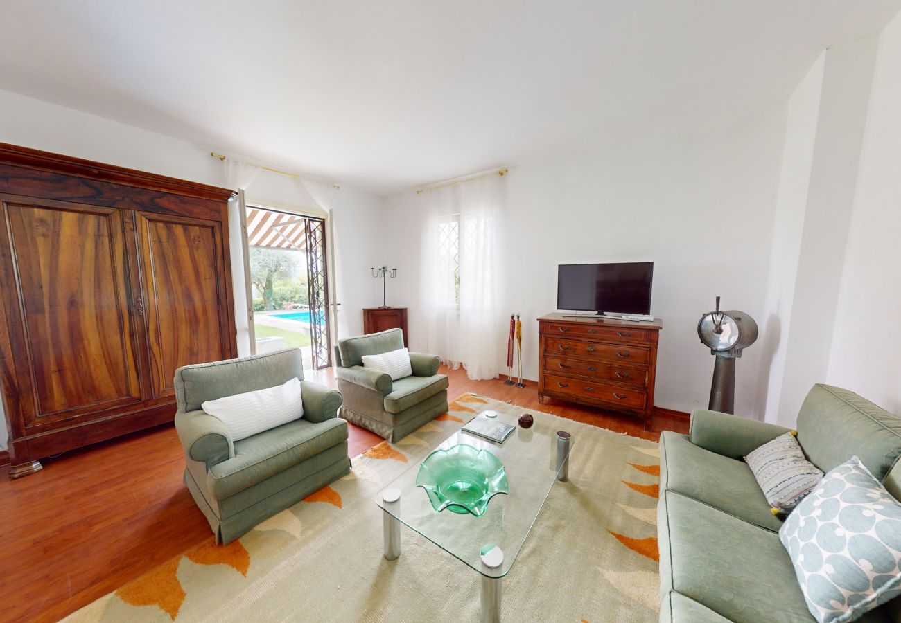 Villa in Salò - Villa Oleandri con piscina By Bookinggardalake Villa in Salò - Villa Oleandri con piscina By Bookinggardalake