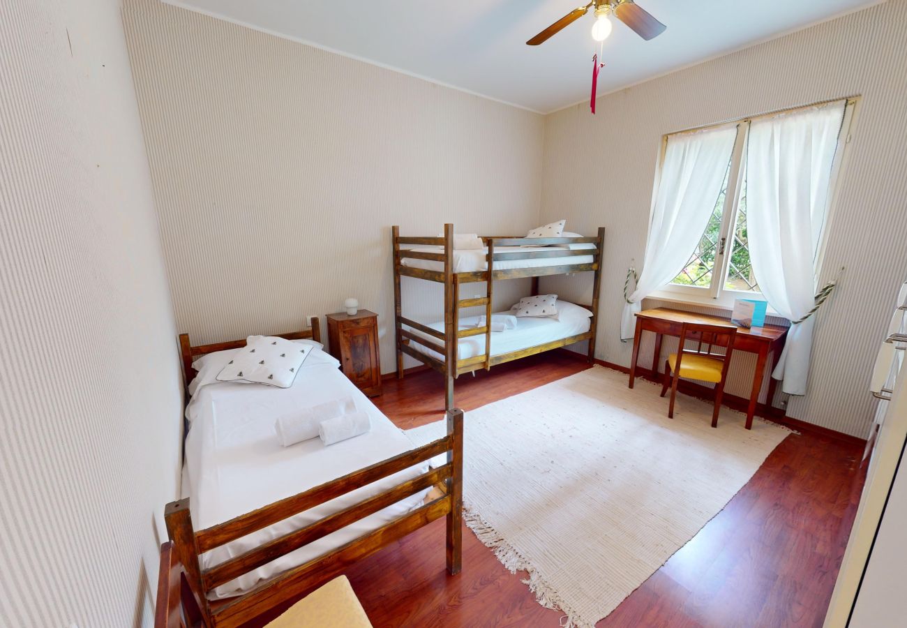 Villa in Salò - Villa Oleandri con piscina By Bookinggardalake Villa in Salò - Villa Oleandri con piscina By Bookinggardalake