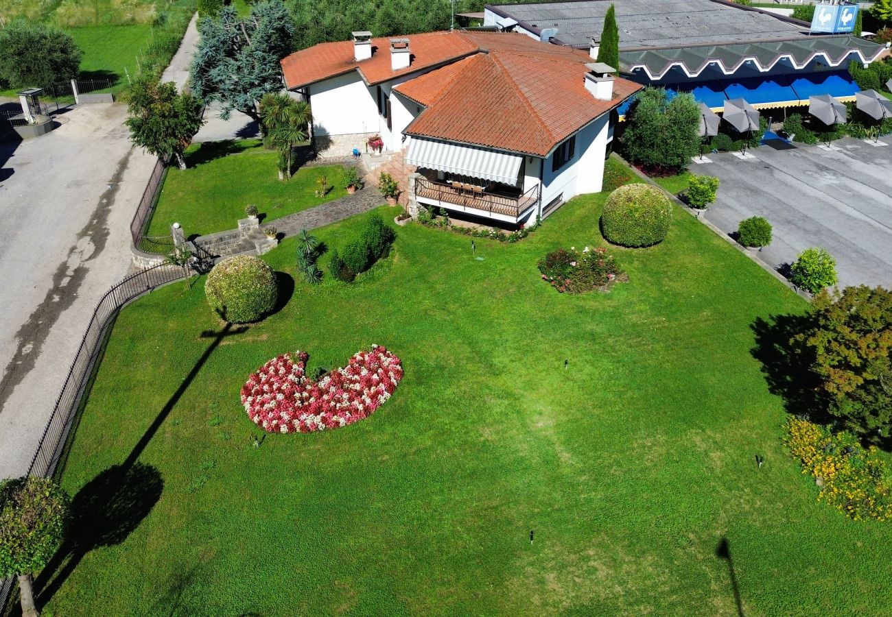 Villa in Puegnago sul Garda - Villa Fiorita with olive groove Bookinggardalake