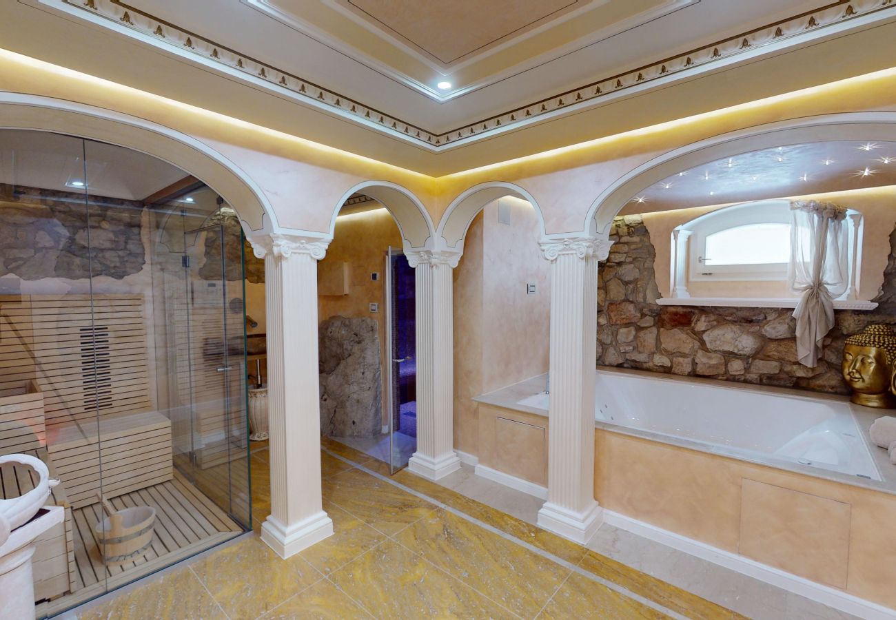 Villa in Salò - Villa Diamante By Bookinggardalake Villa in Salò - Villa Diamante By Bookinggardalake