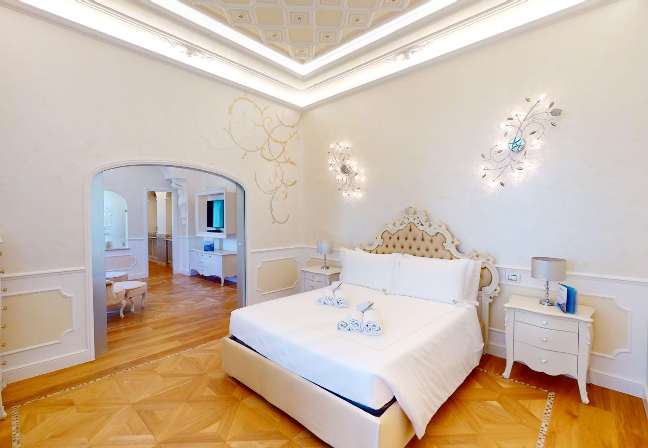 Villa in Salò - Villa Diamante By Bookinggardalake Villa in Salò - Villa Diamante By Bookinggardalake