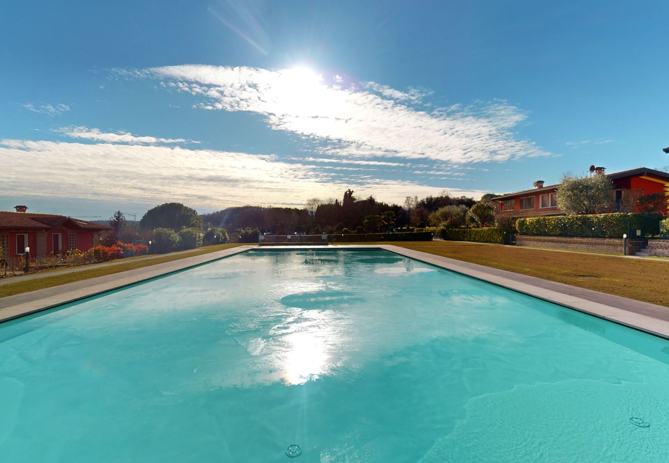 Ferienwohnung in Padenghe sul Garda - Relax for family pool, wi-fi, garden Garda Pleasur