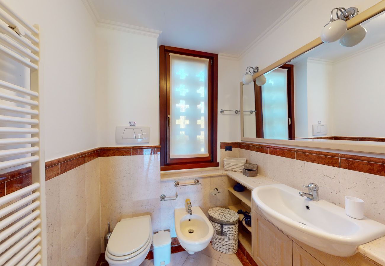 Ferienwohnung in Padenghe sul Garda - Relax for family pool, wi-fi, garden Garda Pleasur