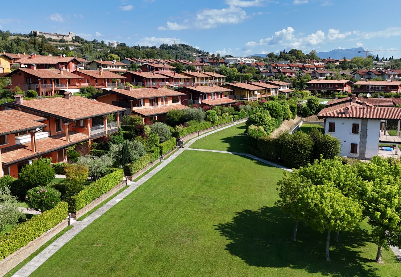 Ferienwohnung in Padenghe sul Garda - Gardasole family pool, wi-fi, private garden Gar