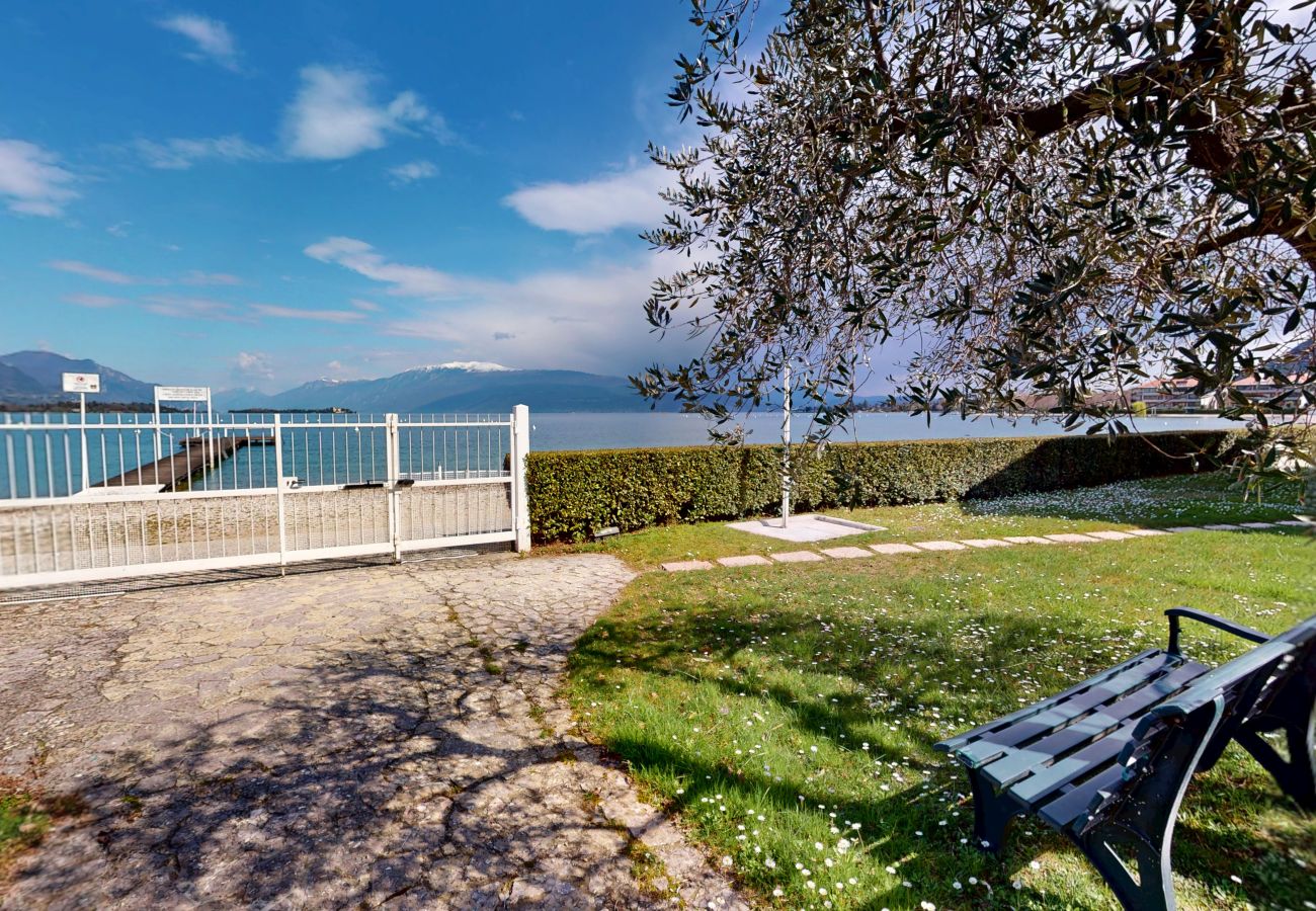 Ferienwohnung in Manerba del Garda - Appartamento Maria Elena by Bookinggardalake