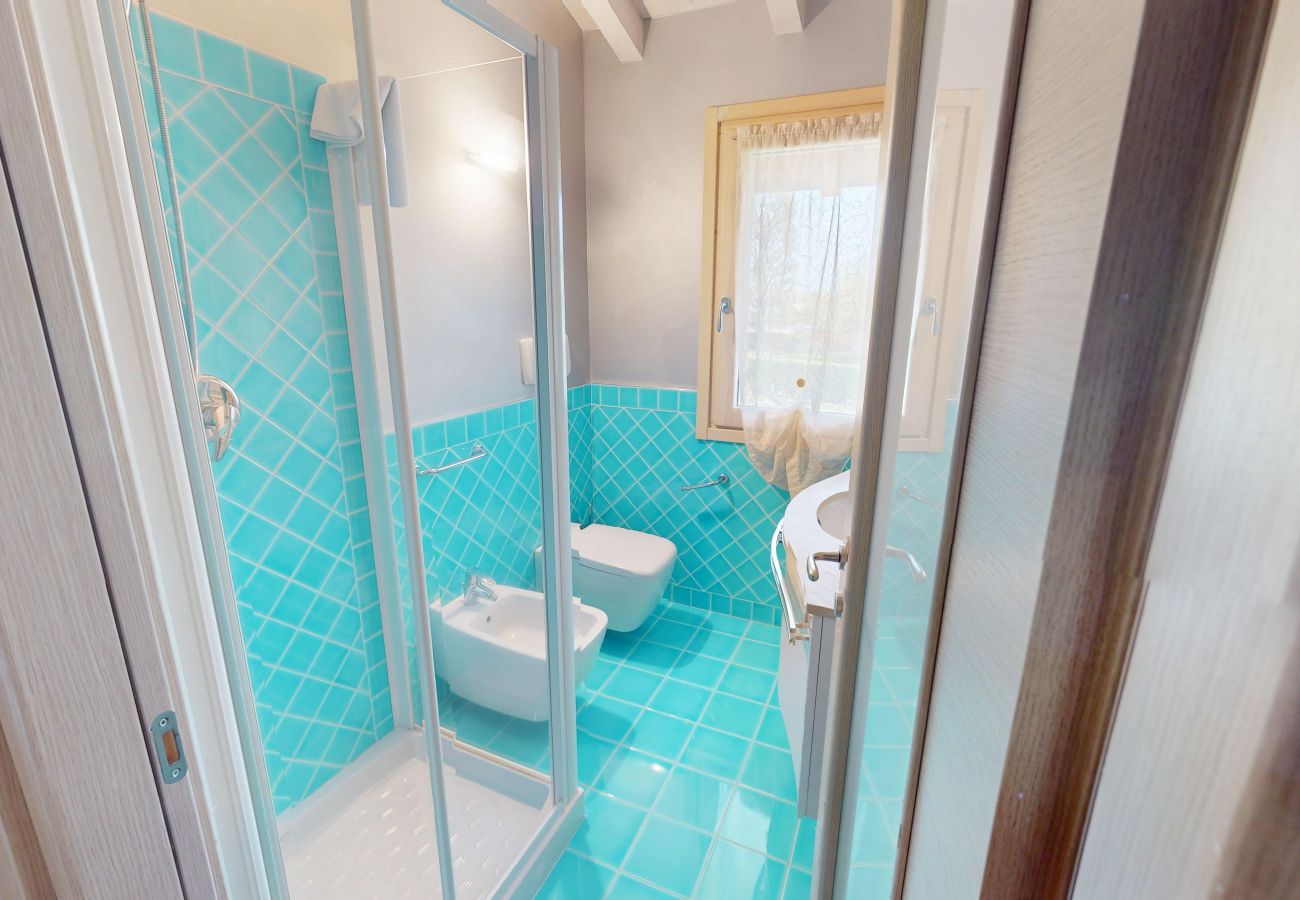 Chalet in Manerba del Garda - Maison Belvedere free wi-fi By Bookinggardalake