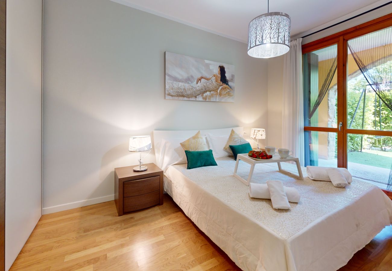 Ferienwohnung in Sirmione - Giardino dell'Anima by Bookinggardalake