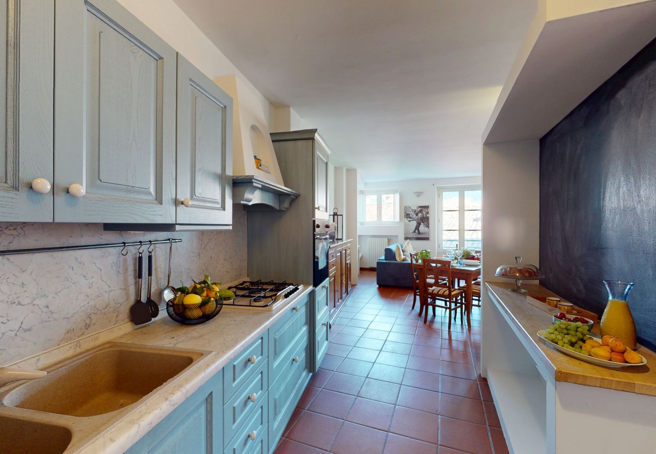 Ferienwohnung in San Felice del Benaco - Garda View romantic apt with pool by Bookinggardal