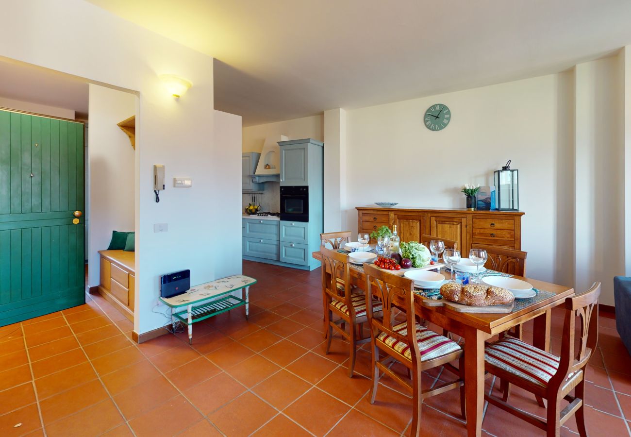 Ferienwohnung in San Felice del Benaco - Garda View romantic apt with pool by Bookinggardal
