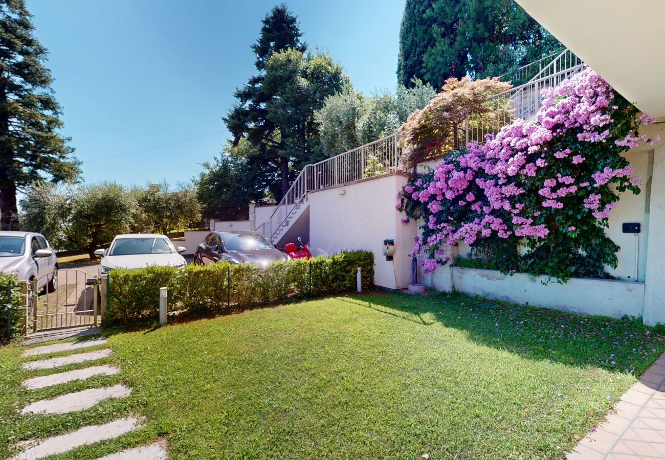 Ferienwohnung in Moniga del Garda - Agape Apartment by Bookinggardalake