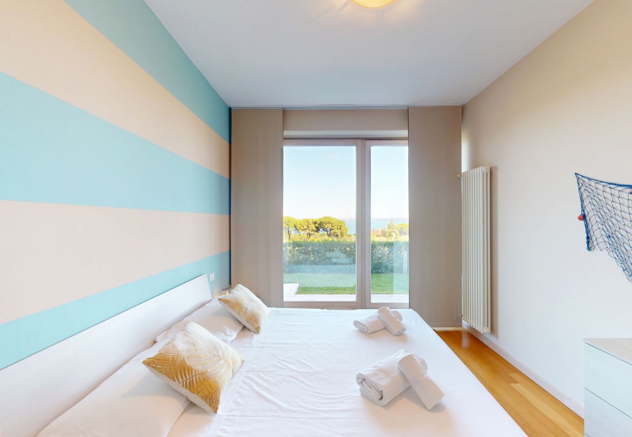 Ferienwohnung in Moniga del Garda - Horizon luxury lake view by Bookinggardalake