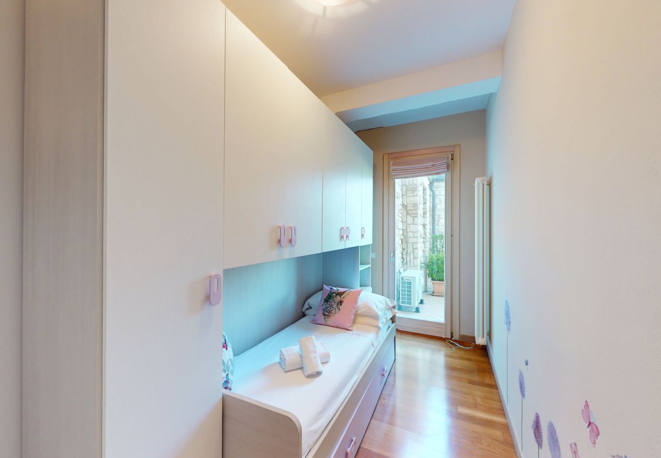 Ferienwohnung in Moniga del Garda - Horizon luxury lake view by Bookinggardalake