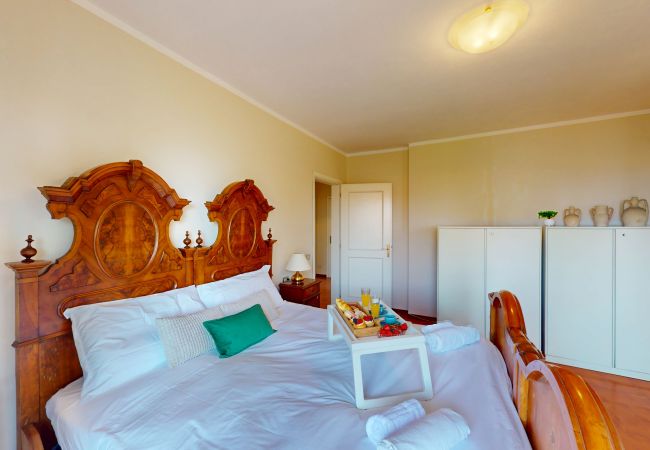 Villa in Sirmione - Valentine's Lakeside Villa by Bookinggardalake Villa in Sirmione - Valentine's Lakeside Villa by Bookinggardalake