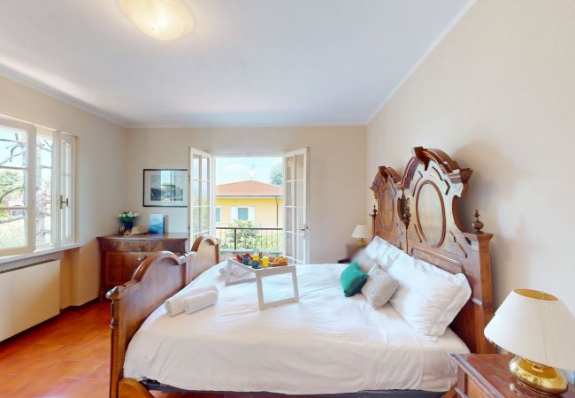 Villa in Sirmione - Valentine's Lakeside Villa by Bookinggardalake Villa in Sirmione - Valentine's Lakeside Villa by Bookinggardalake