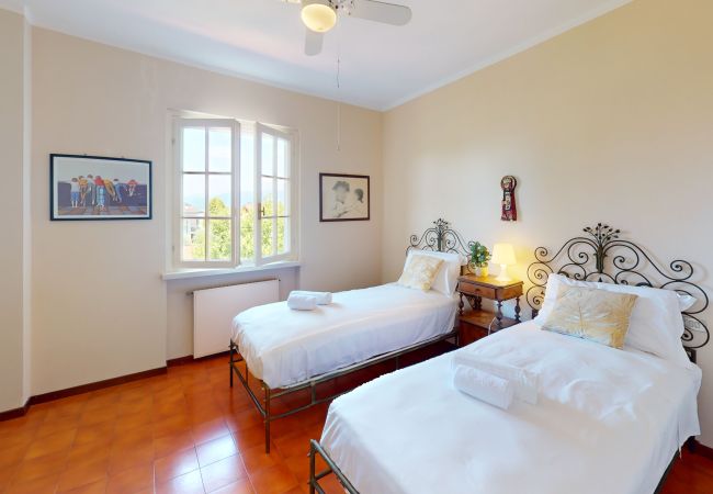 Villa in Sirmione - Valentine's Lakeside Villa by Bookinggardalake Villa in Sirmione - Valentine's Lakeside Villa by Bookinggardalake