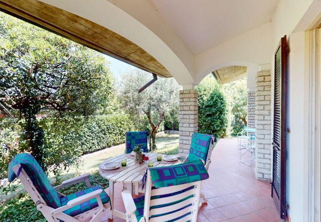 Villa in Sirmione - Valentine's Lakeside Villa by Bookinggardalake Villa in Sirmione - Valentine's Lakeside Villa by Bookinggardalake
