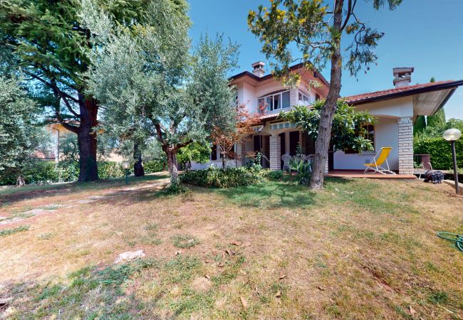Villa in Sirmione - Valentine's Lakeside Villa by Bookinggardalake Villa in Sirmione - Valentine's Lakeside Villa by Bookinggardalake