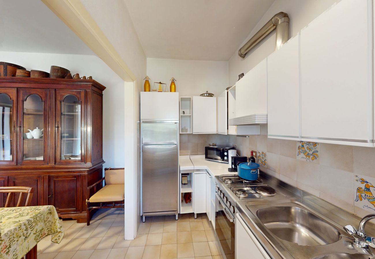 Villa in Sirmione - Villa Valentine Lakeside by Bookinggard